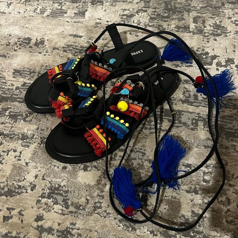 Express Black Pom Pom Tie Up Tassle Sandals Size 6 US